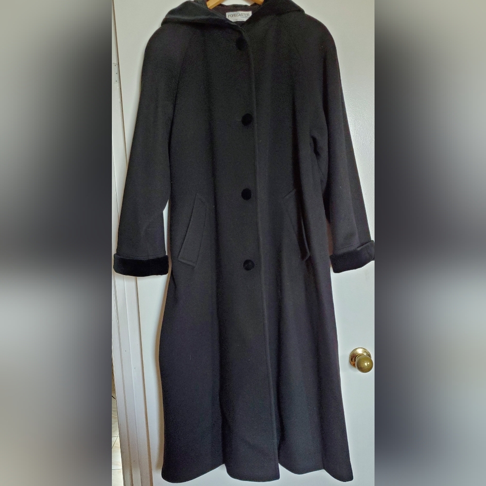 Women's Elegant Long Wool Black Hooded Coat